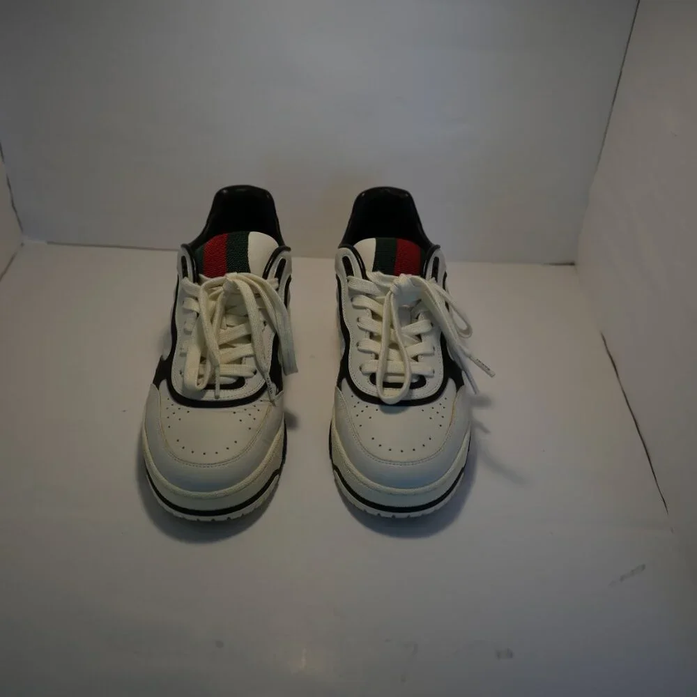 GUCCI - Picture 3 of 9